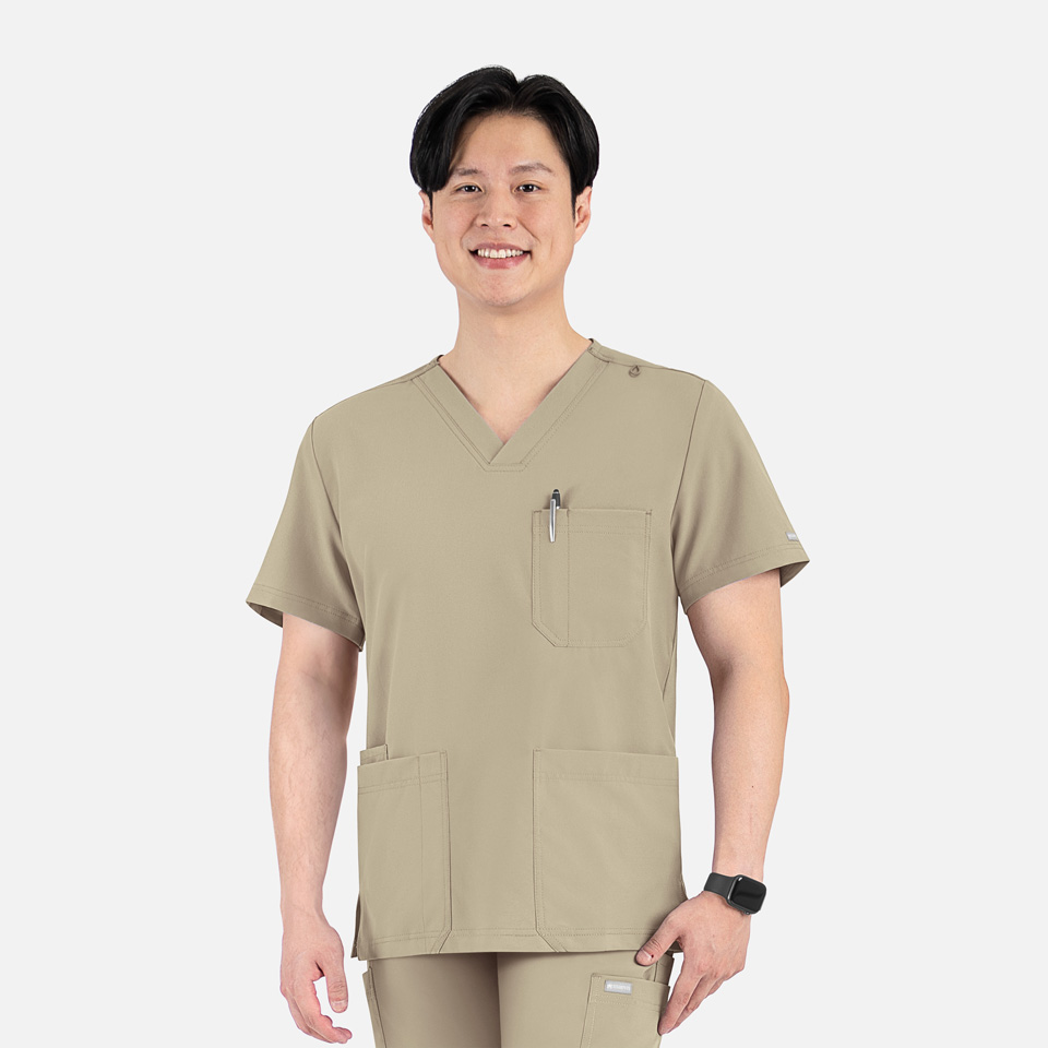 Men  Top  5802  Mens 4 Pocket V-Neck Top